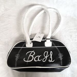 NWT Muon Shark Designer Black and White Vegan Leather VTG Style Shoulder Bag